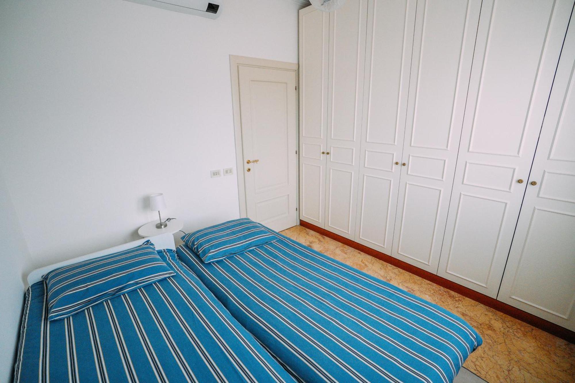 Family Apartment Vista Lago ستريزا المظهر الخارجي الصورة